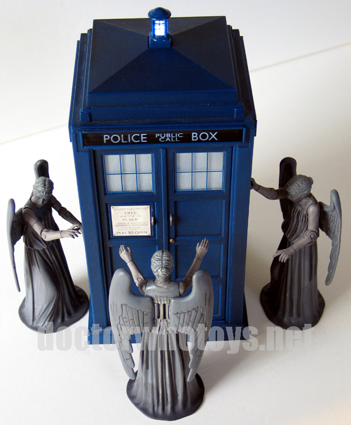 Weeping Angel & Weeping Angel (Screaming Version)