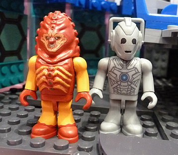 Character Building Zygon and Cyberman (Blue Chest) Series 4 Micro Figures