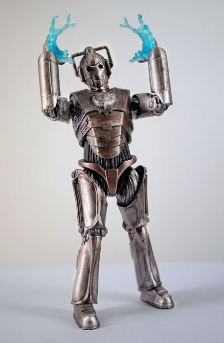 Corroded Cyberman With Face Damage With Electric Hands Wave 2D