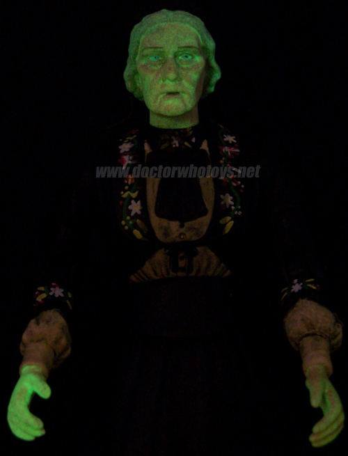 Gelth Zombie featuring Glow-In-The-Dark Head and Hands