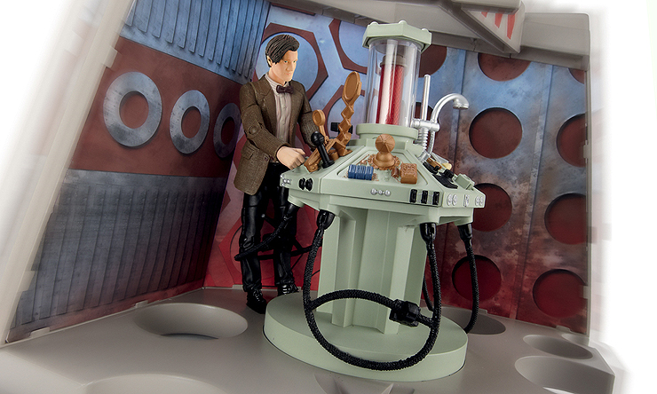 Junk Tardis Console Playset