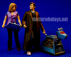 Rose, the Doctor & K-9 with removable access panel - Thanks Robert