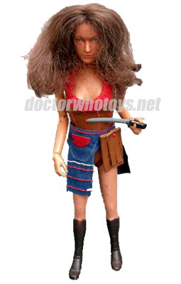 Leela with Knife Accessory