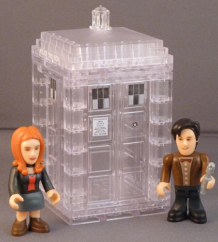 Character Building Tardis Dematerialising Mini Set