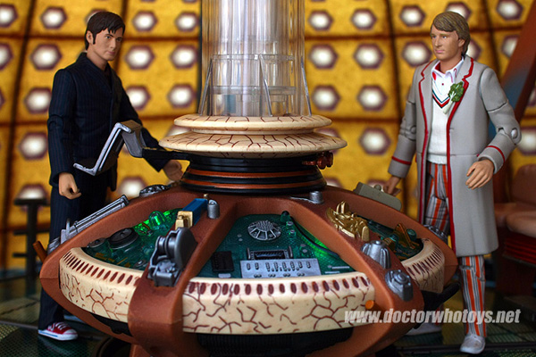 Time Crash Set & Tardis Electronic Playset
